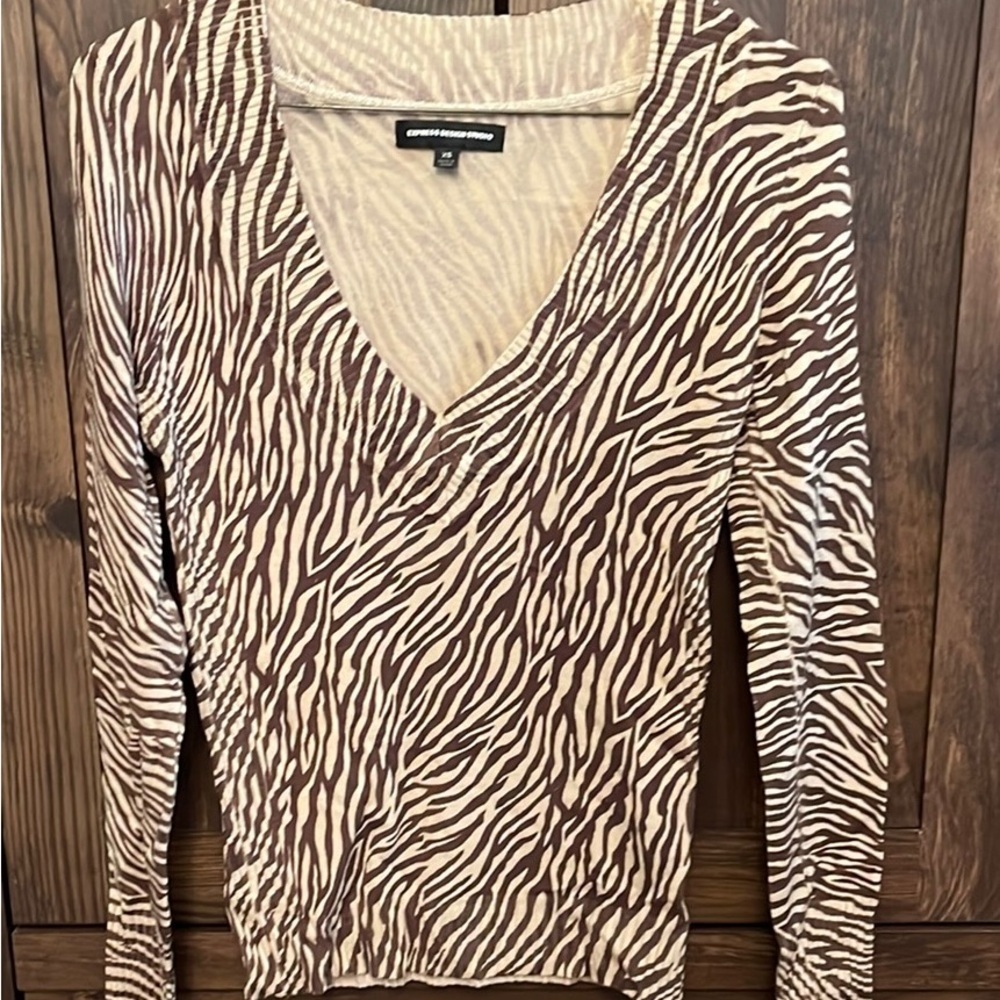 Express Animal Print Sweater Sz XS - Picture 2 of 7